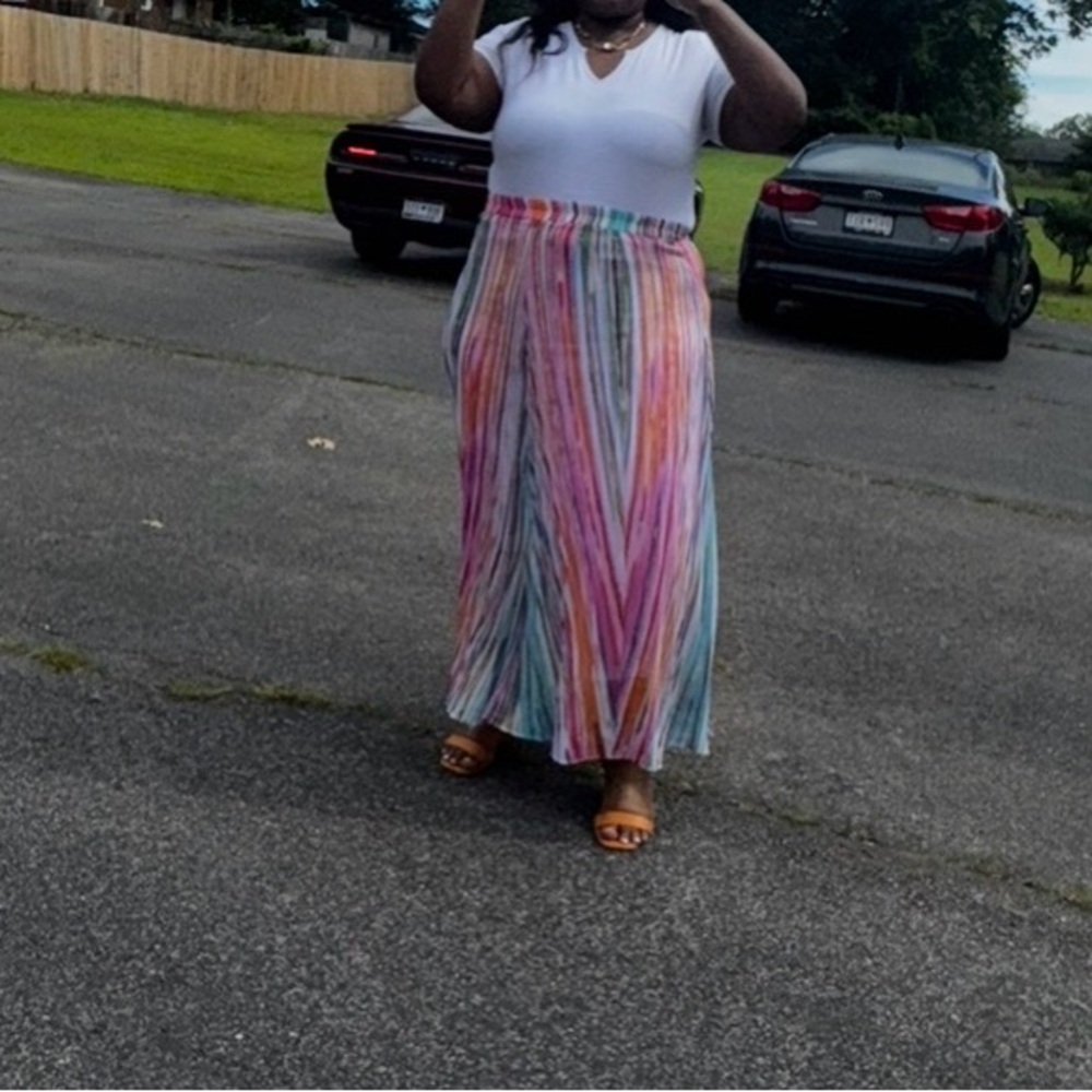 Color Me Maxi - Picture 2 of 3